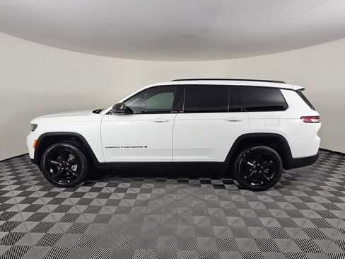 Used 2025 Jeep Grand Cherokee L Limited w/ Luxury Tech Group II image 6