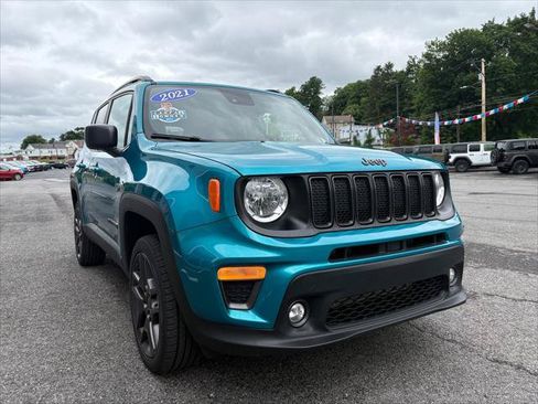 Certified 2021 Jeep Renegade Latitude AWD/4WD image 5