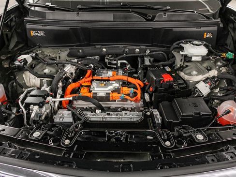 Used 2026 Cadillac Vistiq Platinum image 27