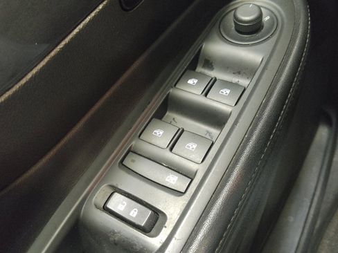 Used 2019 Buick Encore Preferred FWD image 27