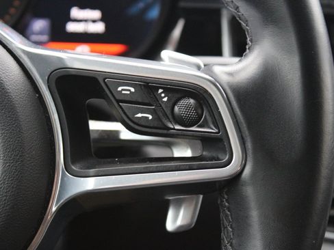 Used 2018 Porsche Macan image 15