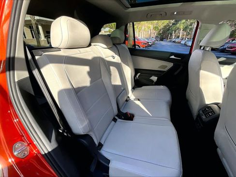 Used 2019 Volkswagen Tiguan SE w/ Panoramic Sunroof Package image 20