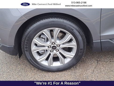 Certified 2024 Ford Edge Titanium image 9