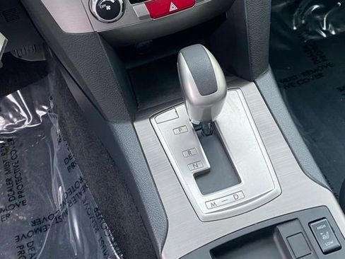 Used 2010 Subaru Outback 2.5i Premium image 13