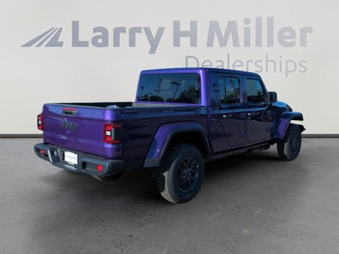 New 2026 Jeep Gladiator Sport image 5