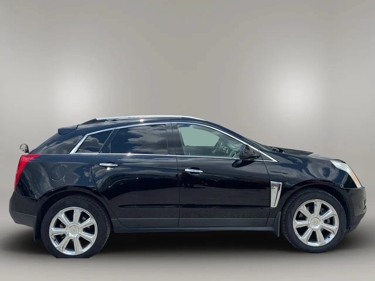 Used 2013 Cadillac SRX Performance w/ Driver Awareness Package FWD image 4