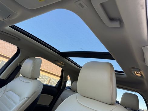 Used 2020 Ford Edge SEL w/ Cold Weather Package image 16