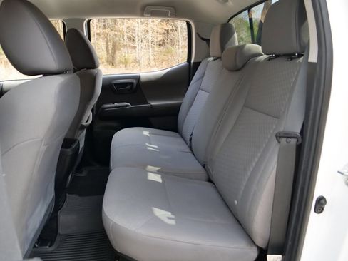 Used 2023 Toyota Tacoma SR AWD/4WD image 19
