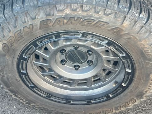 Used 2018 Chevrolet Silverado 1500 LT RWD image 10