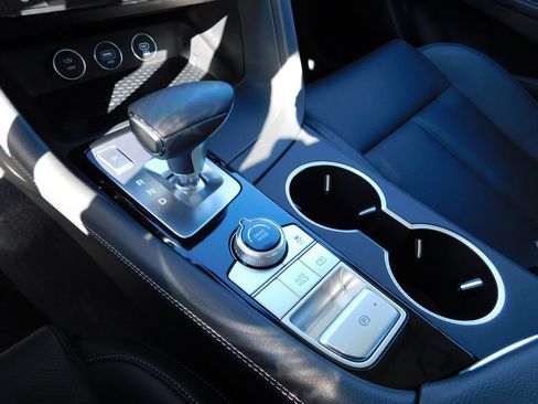 Used 2026 Genesis G70 2.5T image 21