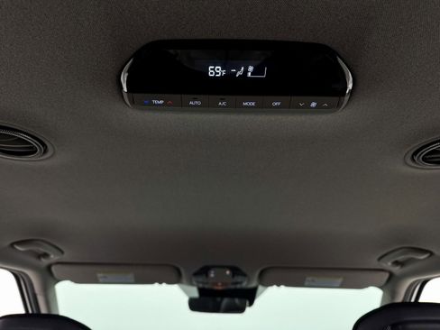 Used 2024 Kia EV9 Light Long Range image 22