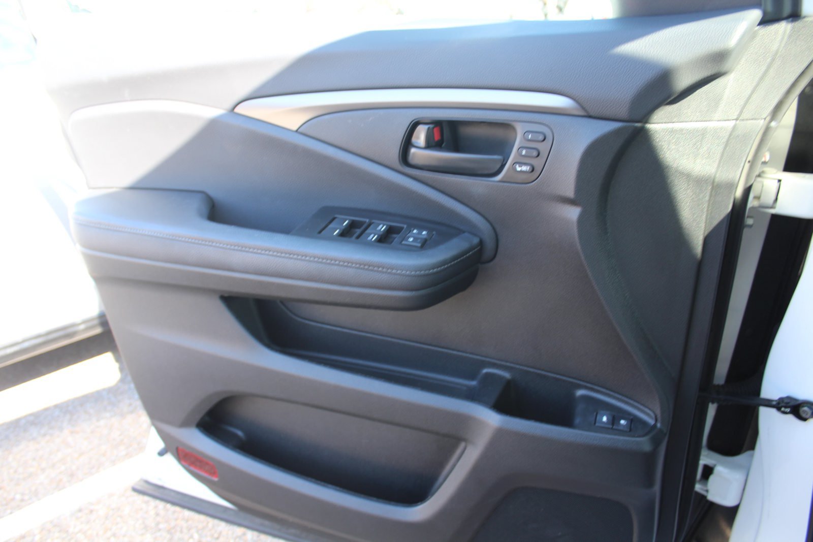 Used 2024 Honda Passport EX-L image 13