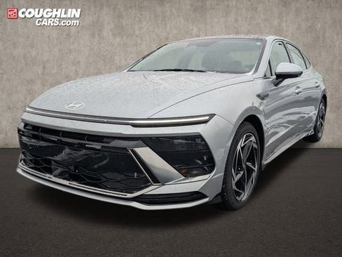 Certified 2024 Hyundai Sonata SEL w/ Convenience Package image 3