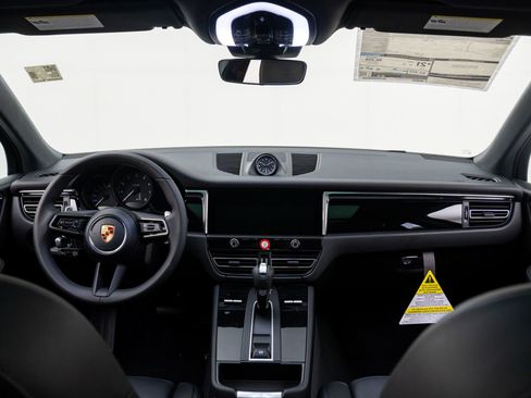 New 2026 Porsche Macan image 11