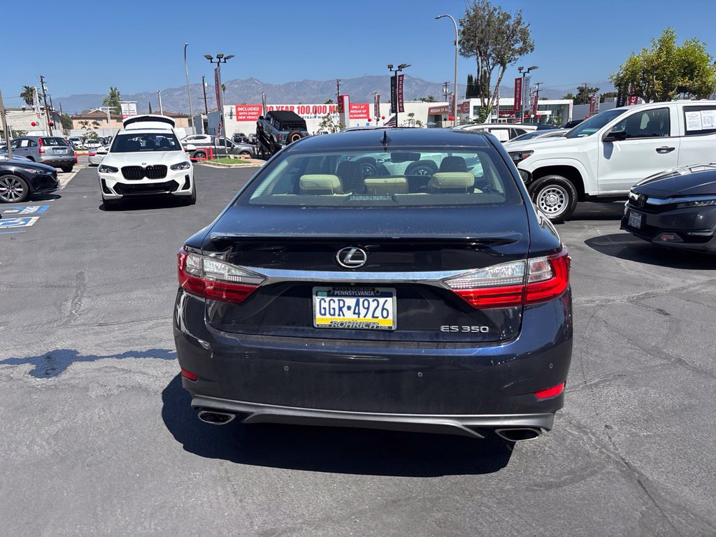 Used 2016 Lexus ES 350 w/ Premium Package w/Wood Trim FWD image 5
