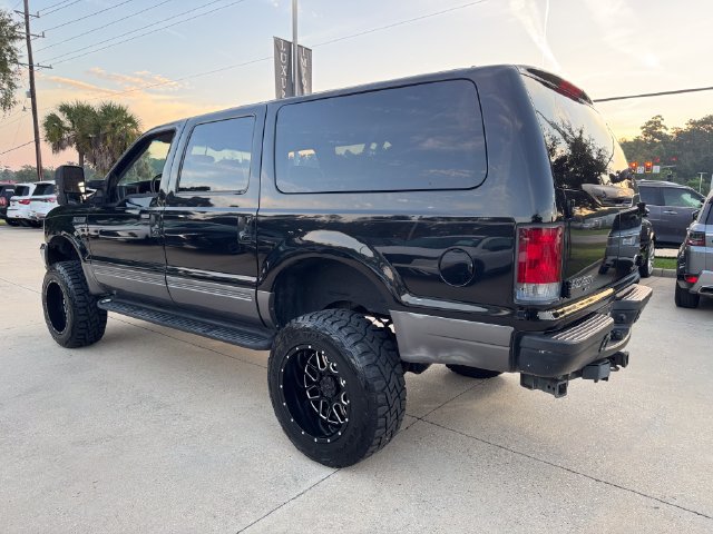 Used 2002 Ford Excursion XLT AWD/4WD image 4