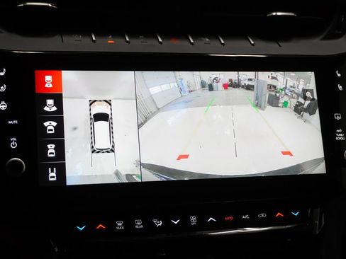 New 2026 Jeep Grand Cherokee Limited image 25