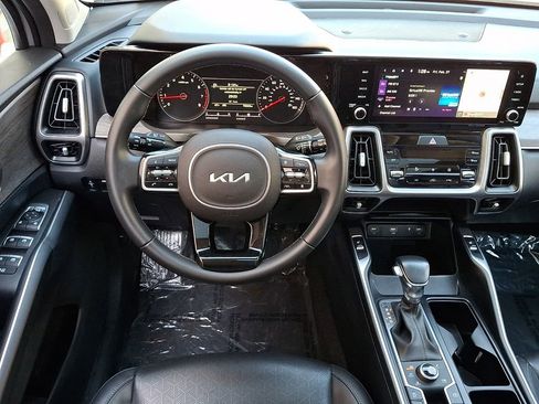 Used 2022 Kia Sorento X-Line EX image 13