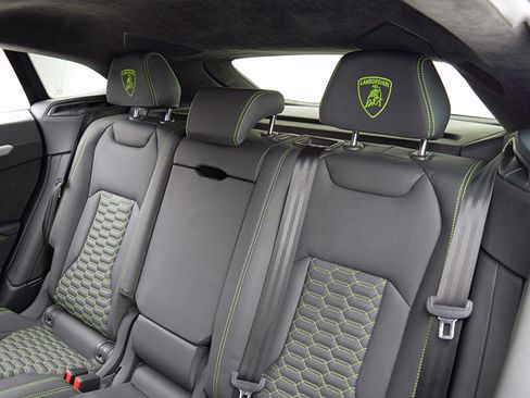 Used 2019 Lamborghini Urus AWD/4WD image 27