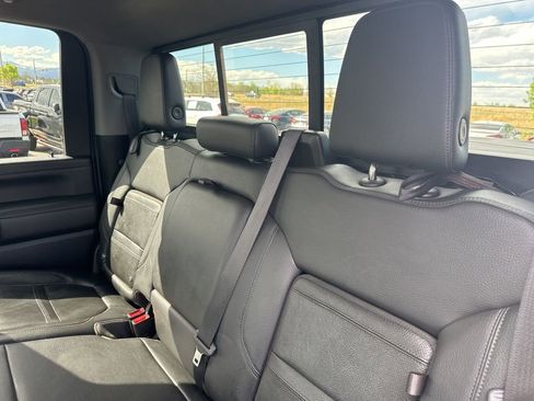 Used 2020 GMC Sierra 2500 Denali w/ Denali Ultimate Package AWD/4WD image 19