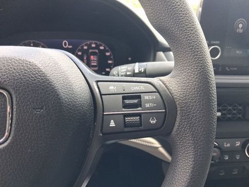 Certified 2025 Honda Accord SE image 30