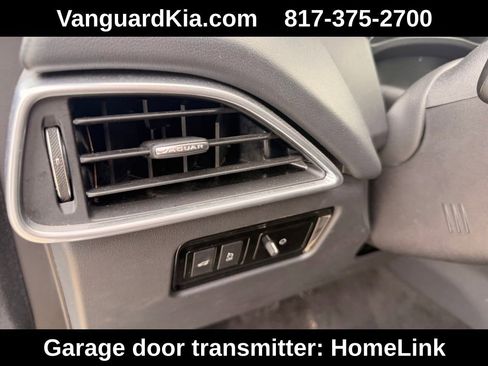 Used 2020 Jaguar F-PACE Premium image 16