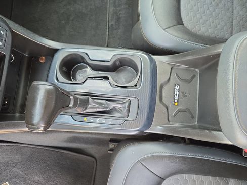 Used 2019 Chevrolet Colorado Z71 AWD/4WD image 25