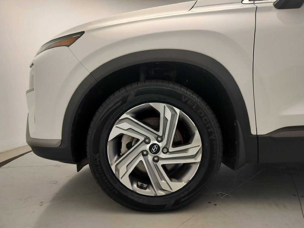Used 2023 Hyundai Santa Fe SEL FWD image 5