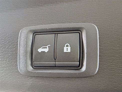 Used 2023 Mitsubishi Outlander SE FWD image 18