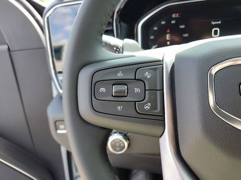 New 2026 GMC Sierra 1500 SLT image 31