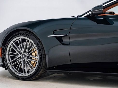 New 2026 Aston Martin V8 Vantage Roadster image 17