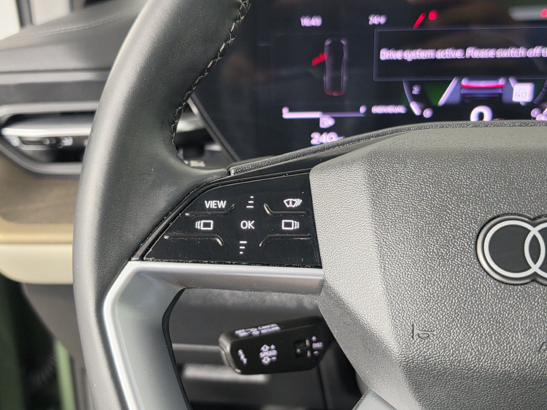 Used 2025 Audi Q5 Premium Plus AWD/4WD image 9