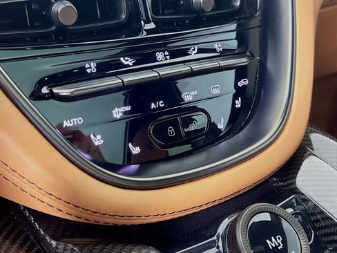 Used 2024 Aston Martin DBX 707 AWD/4WD image 18
