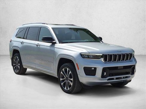 Used 2023 Jeep Grand Cherokee L Overland AWD/4WD image 3