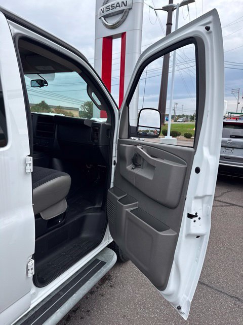 Used 2025 GMC Savana 2500 w/ Driver Convenience Package RWD image 12