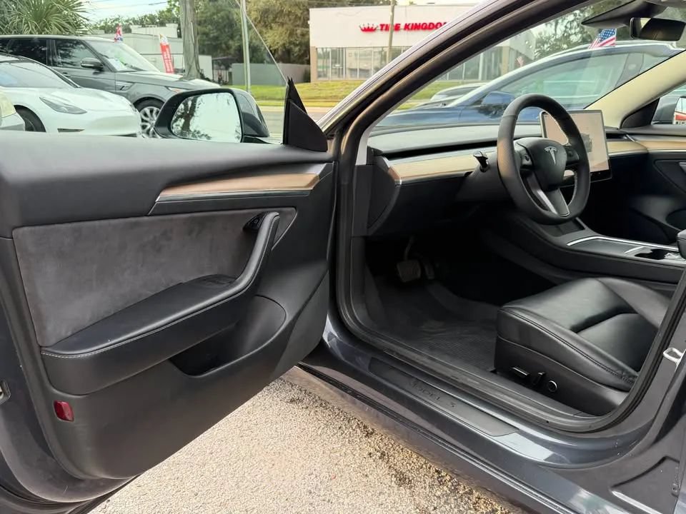 Used 2022 Tesla Model 3 RWD image 13