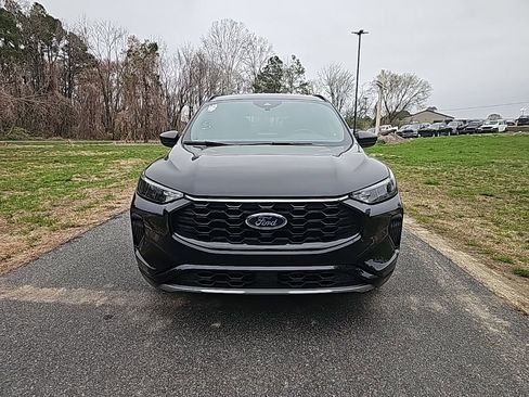 Used 2024 Ford Escape ST-Line image 2