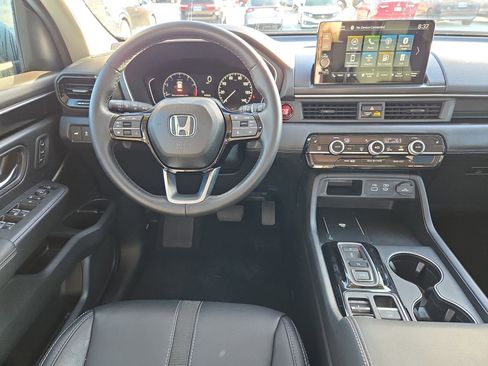 Used 2025 Honda Pilot EX-L image 28