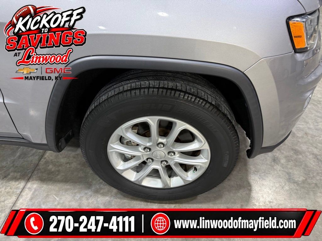 Used 2021 Jeep Grand Cherokee Laredo AWD/4WD image 9