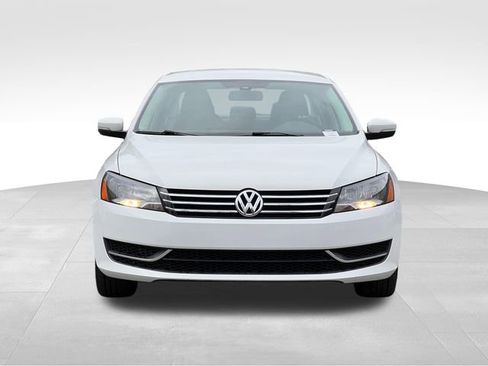 Used 2015 Volkswagen Passat 1.8T SE image 8