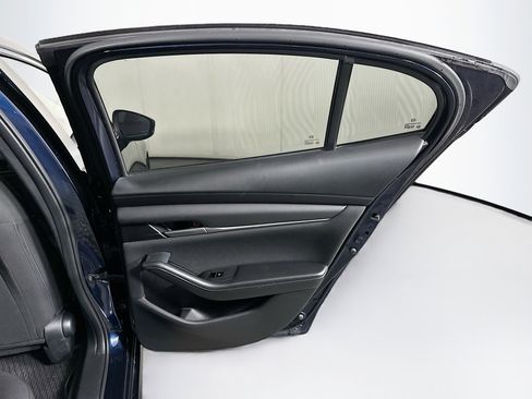 Used 2025 MAZDA MAZDA3 s image 28