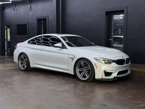 Used 2015 BMW M4 Coupe RWD image 11