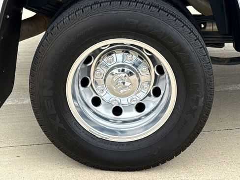 Used 2024 RAM 3500 Laramie AWD/4WD image 10