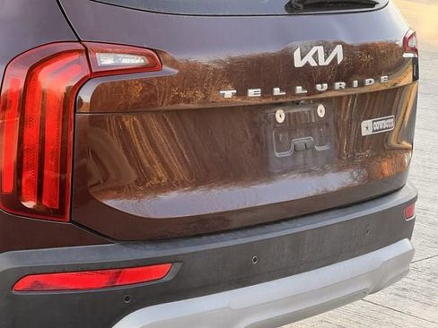 Used 2022 Kia Telluride LX image 6