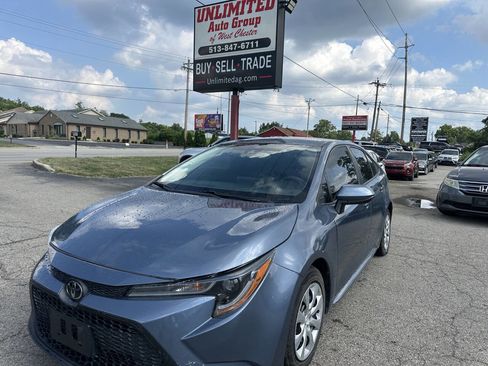 Used 2020 Toyota Corolla LE image 2