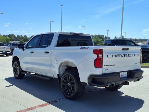 Used 2023 Chevrolet Silverado 1500 Custom Trail Boss w/ LPO, Dark Essentials Package AWD/4WD image 2