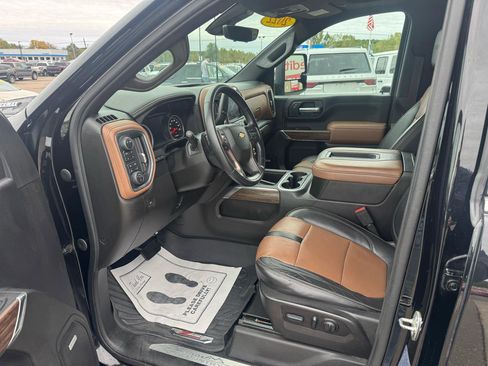 Used 2022 Chevrolet Silverado 3500 High Country w/ Z71 Off-Road Package AWD/4WD image 10