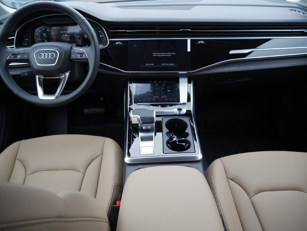 Used 2025 Audi Q7 3.0T Premium Plus w/ Premium Plus Package AWD/4WD image 39