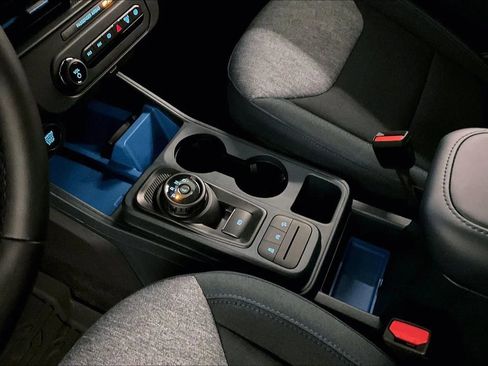 New 2025 Ford Maverick XLT w/ XLT Luxury Package image 31