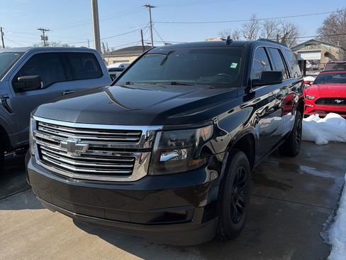 Used 2017 Chevrolet Tahoe LT image 4